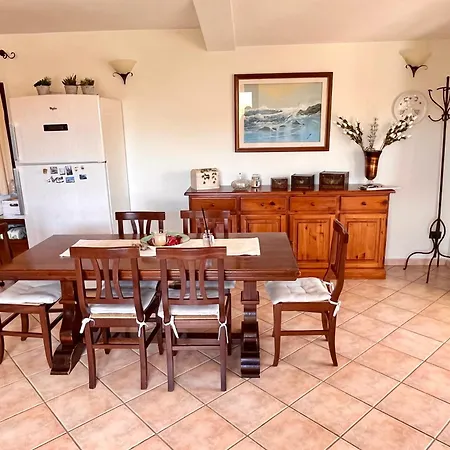 Eri & Ely's House By La Via Del Mare Viaggi E Vacanze ヴィッラシミーウス