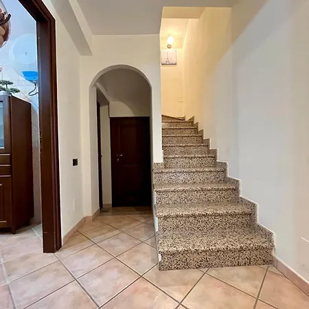 Semesterbostad Eri & Ely's House By La Via Del Mare Viaggi E Vacanze Villasimius