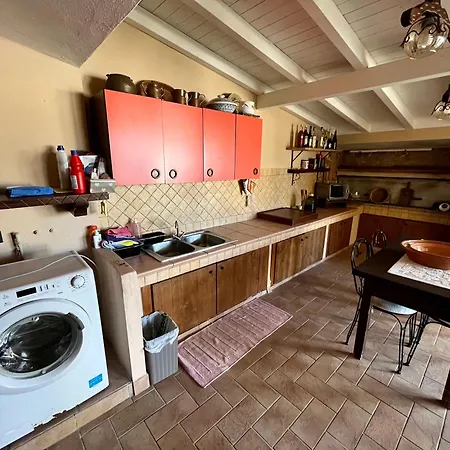 펜션 Eri & Ely's House By La Via Del Mare Viaggi E Vacanze 빌라시미우스