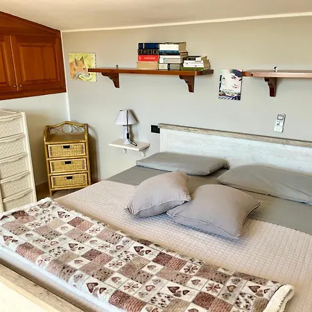別荘 Eri & Ely's House By La Via Del Mare Viaggi E Vacanze ヴィッラシミーウス
