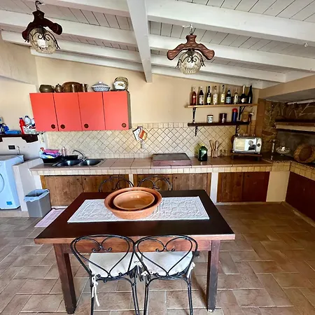 別荘 Eri & Ely's House By La Via Del Mare Viaggi E Vacanze